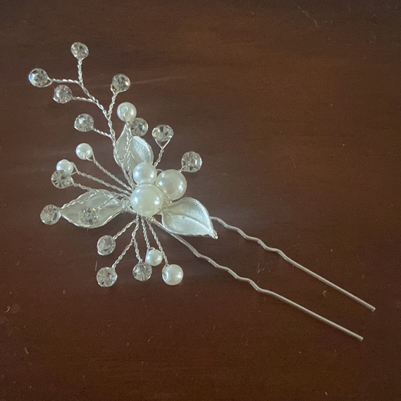Bridal hair pins - Picture 2 of 3